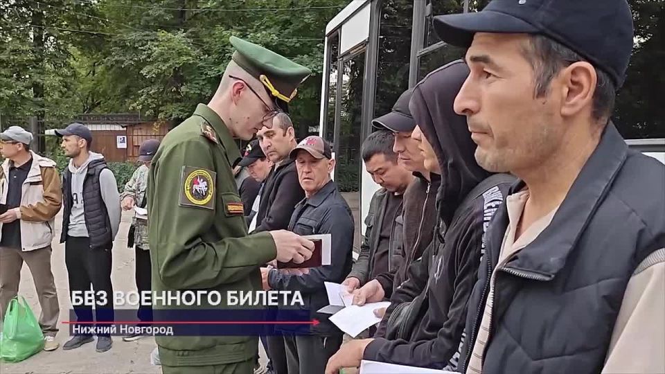 Сюжет в программе «Экипаж» на телеканале «Волга-ТВ»: проверку соблюдения законодательства лицами, приобретшими гражданство Российской Федерации провели военные следователи военного следственного отдела СК России по...