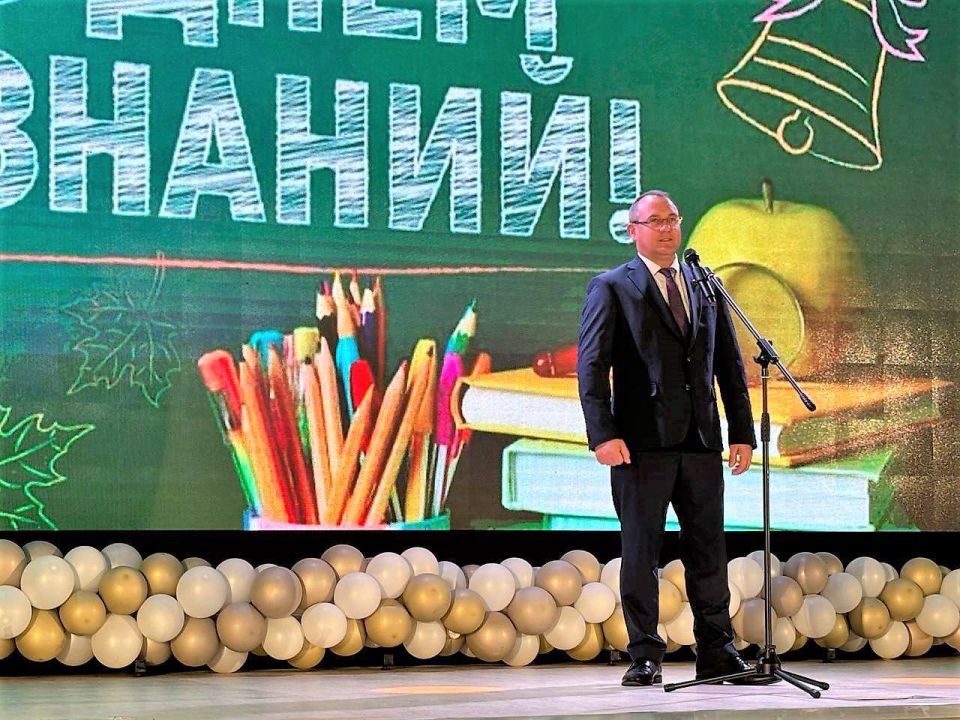 Самое приятное событие утра – открытие новой, современной и самой большой в Нижнем Новгороде школы №189 в ЖК «Зенит» на 1600 мест