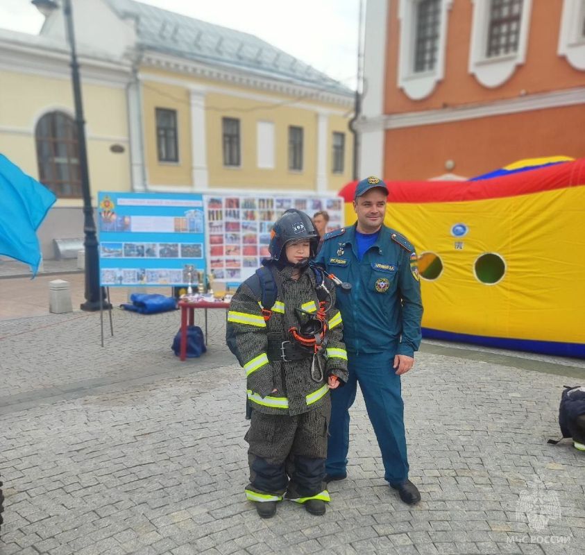 Сотрудники МЧС России приняли участие в праздновании Дня города Арзамаса