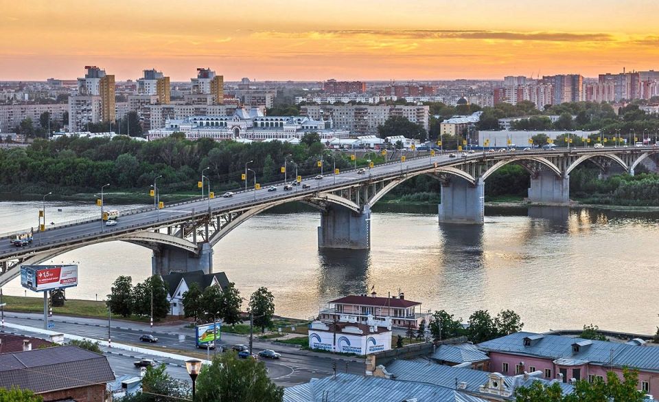 Средства ПВО за ночь уничтожили 122 украинских беспилотника, сообщило Минобороны России
