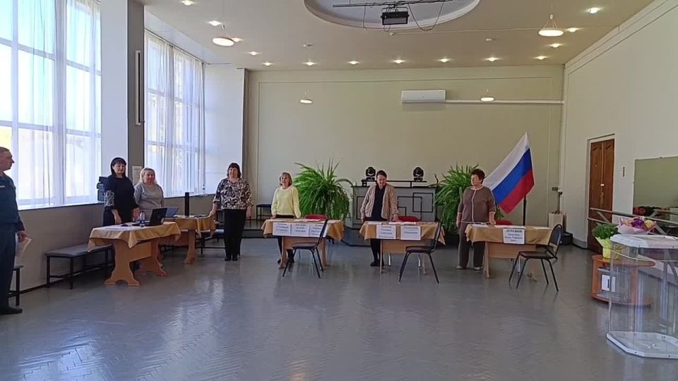 Сделать свой выбор приглашают и члены участковых избирательных комиссий Тоншаевского муниципального округа! На территории проходят выборы депутатов Совета депутатов Тоншаевского муниципального округа Нижегородской области...