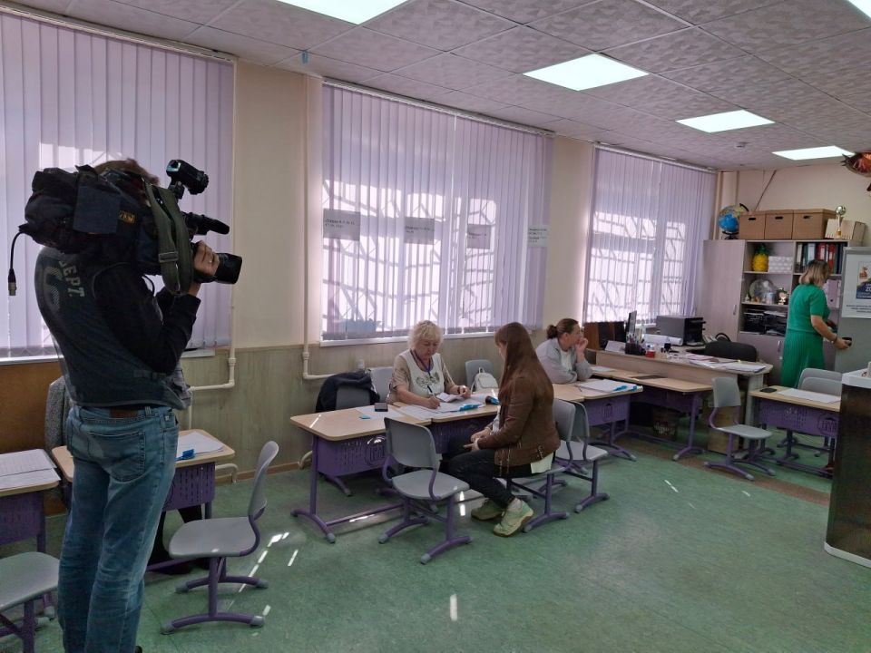 Глазами представителей СМИ: ход голосования на избирательных участках в ЕДГ 2025!