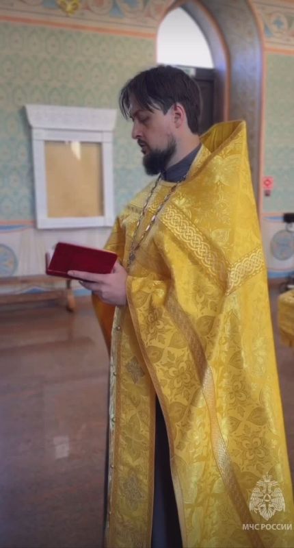 В Богородске сотрудники МЧС России почтили память иконы Божией матери «Неoпалимая Купина»