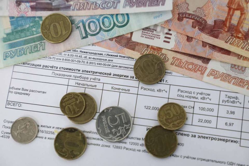 Крайний срок оплаты ЖКУ перенесут в России на 15-е число месяца