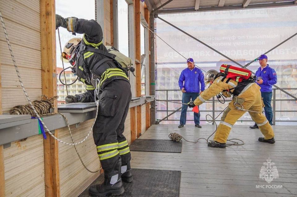 В Волгограде определены призеры смотра-конкурса МЧС России «Лучший начальник караула» и «Лучший пожарный»