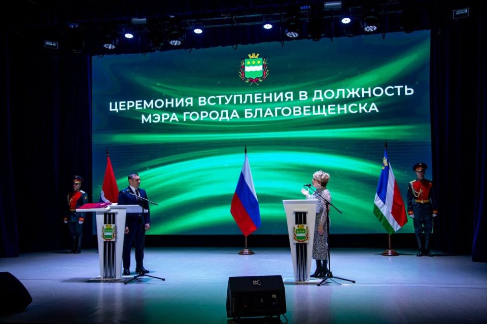 Сегодня по приглашению сопредседателя Всероссийской ассоциации местного самоуправления (ВАРМСУ) Ирины Гусевой работаю в Благовещенске и обсуждаю с коллегами из ВАРМСУ перспективы работы