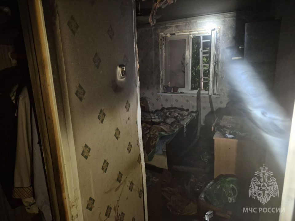 Осторожно, электрокамин. Возгорание в квартире на улице Горная в Нижнем Новгороде подразделения МЧС России ликвидировали на площади 3 квадратных метра