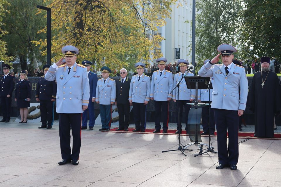 В Нижегородском кремле состоялась церемония приведения к Присяге курсантов Нижегородской академии МВД России