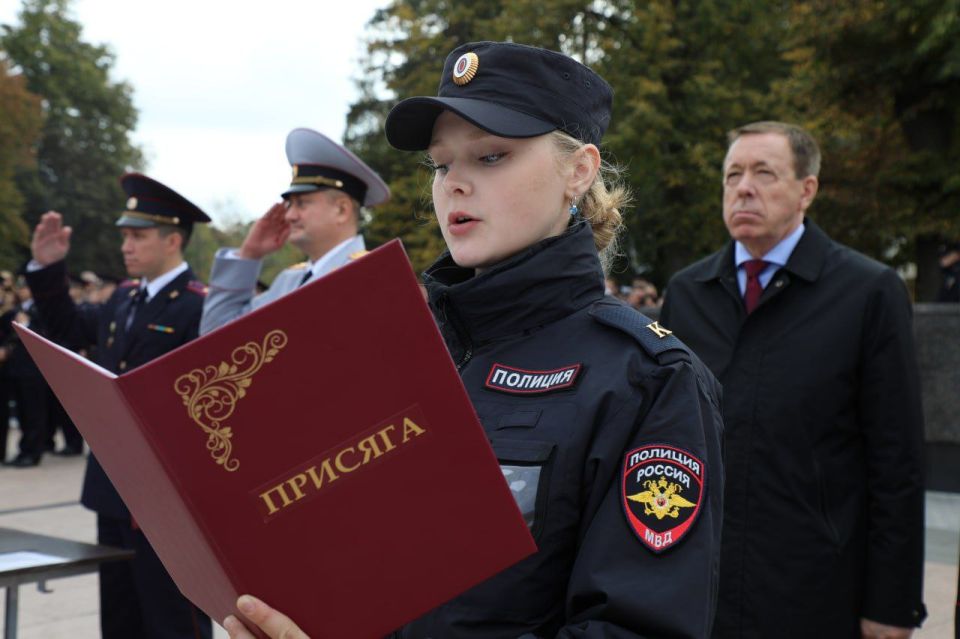 Руководители областного главка полиции приняли участие в церемонии приведения к Присяге курсантов Нижегородской академии МВД России