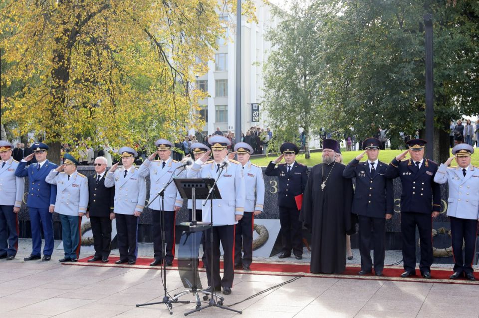 В НИЖЕГОРОДСКОМ КРЕМЛЕ СОСТОЯЛАСЬ ЦЕРЕМОНИЯ ПРИВЕДЕНИЯ К ПРИСЯГЕ КУРСАНТОВ НИЖЕГОРОДСКОЙ АКАДЕМИИ МВД РОССИИ