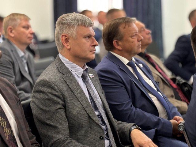 А у нас уже подоспел самый яркий обзор событий депутатских дел