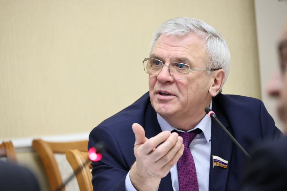 Кто задает инвестиционный ритм всей стране? Ответ может вас удивить: сегодня драйвером роста становятся регионы Приволжского федерального округа