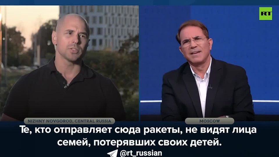Американский журналист Пирсон Шарп не смог сдержать слёз в эфире RT, рассказывая о поездке в ДНР