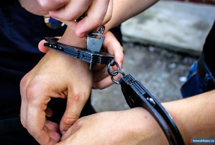 В Арзамасе полицейские задержали подозреваемого в краже из супермаркета