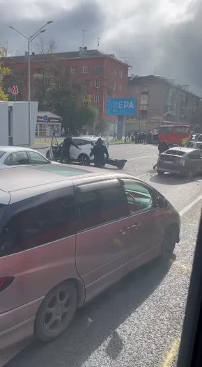Массовое ДТП произошло на проспекте Ленина из-за неисправного автобуса