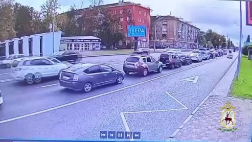 Полиция опубликовала видео момента ДТП с участием автобуса на проспекте Ленина в Нижнем Новгороде