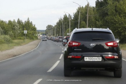 Огромная пробка образовалась на Молитовском мосту из-за ДТП