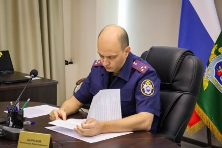 Заместитель руководителя регионального следственного управления Александр Дыньков провел личный прием граждан по вопросам обеспечения лекарственными препаратами